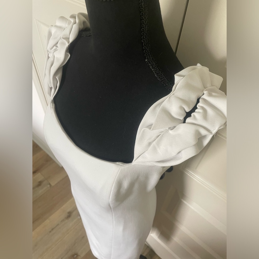 Miguelina White Sheath Sleeveless Dress Sz S